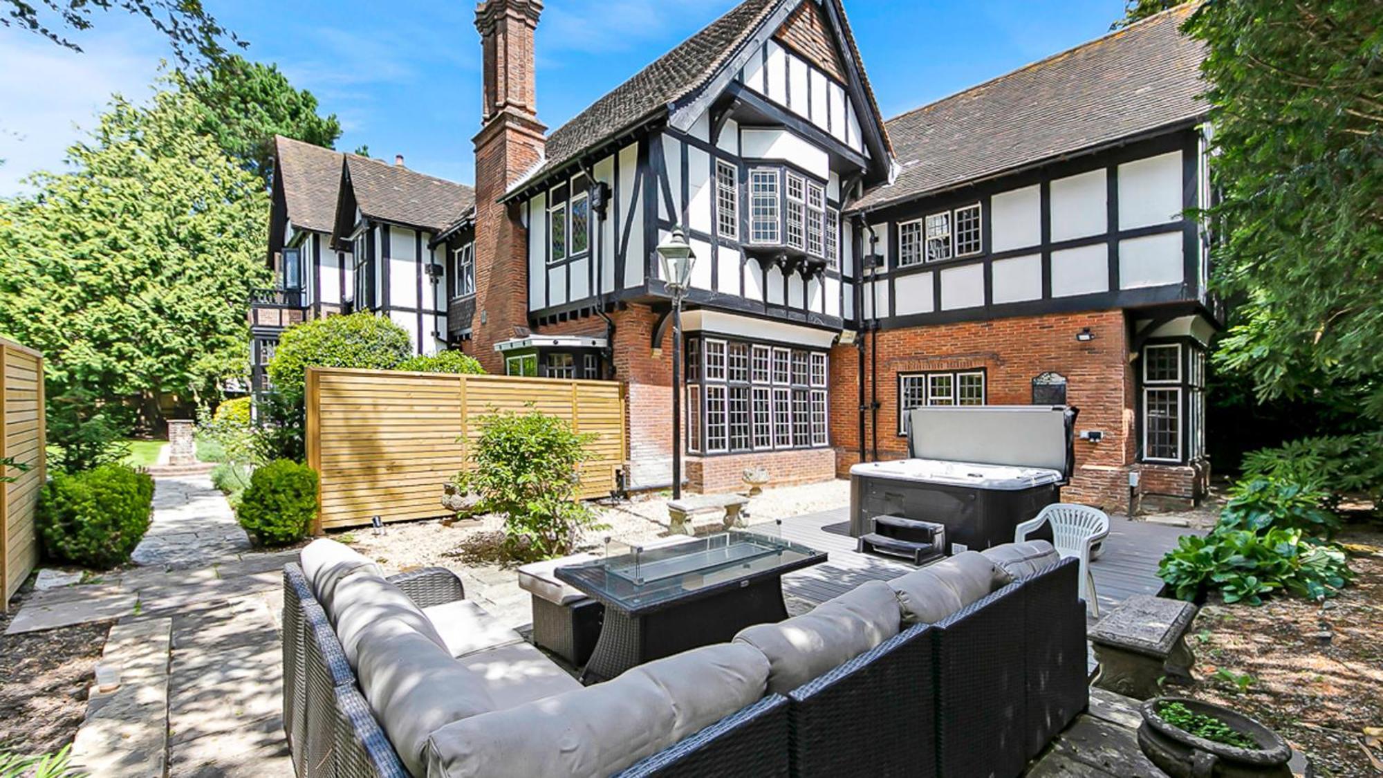 Tudor Grange Bournemouth Exterior photo